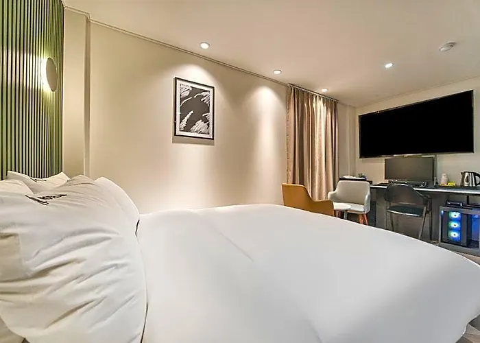 Dongdaemun History Cultural Park Station Loo Hotel 2*
